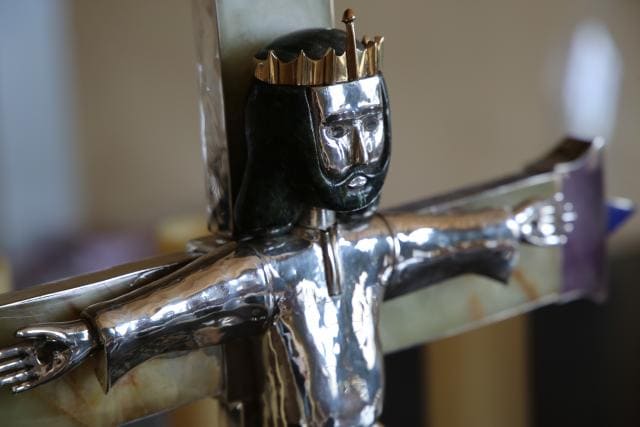 descriptif du nouveau mobilier GOUDJI pour la cathédrale d&rsquo;UZÈS