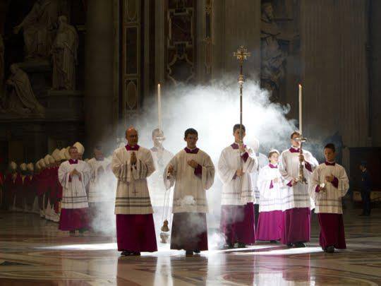 Amour de la liturgie et service des pauvres : y a t-il opposition ?