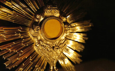 Adoration et louange du Saint Sacrement